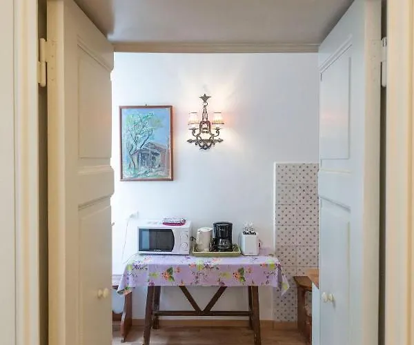 Vespucci- Quite Historic Palace Apartmán